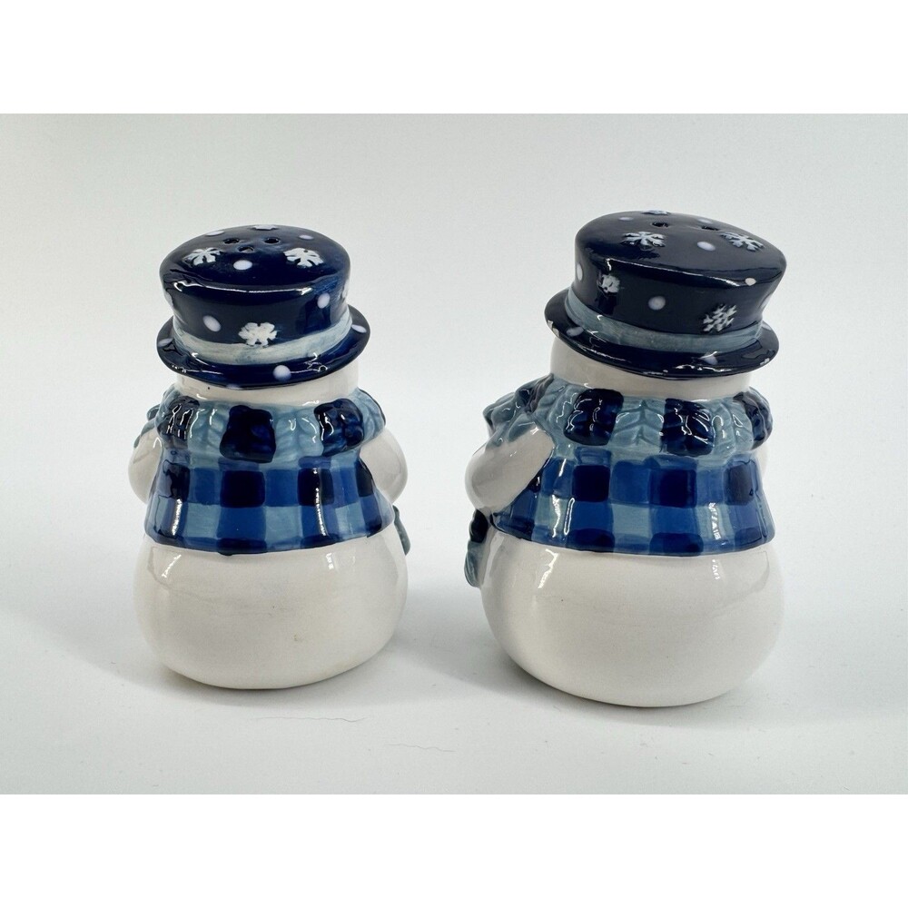 Ceramic Hugging Snowmen Salt & Pepper Shakers Blue White Winter Set - Picture 5 of 12